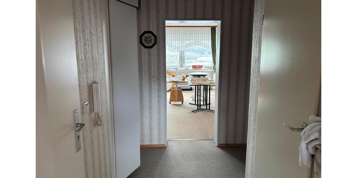 Etagenwohnung Bergneustadt - 3 Zimmer, 84 m&sup2;, 700&euro; | Angebot:26296655