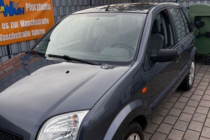 Ford Fusion 154.000 km 2.300 &euro; Pforzheim 75175