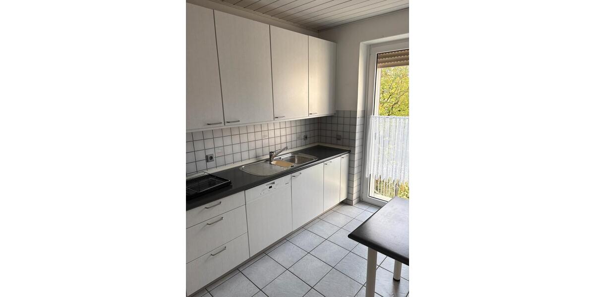 Einfamilienhaus Gütersloh Kattenstroth - 7 Zimmer, 220 m&sup2;, 2.400&euro; | Angebot:25358175