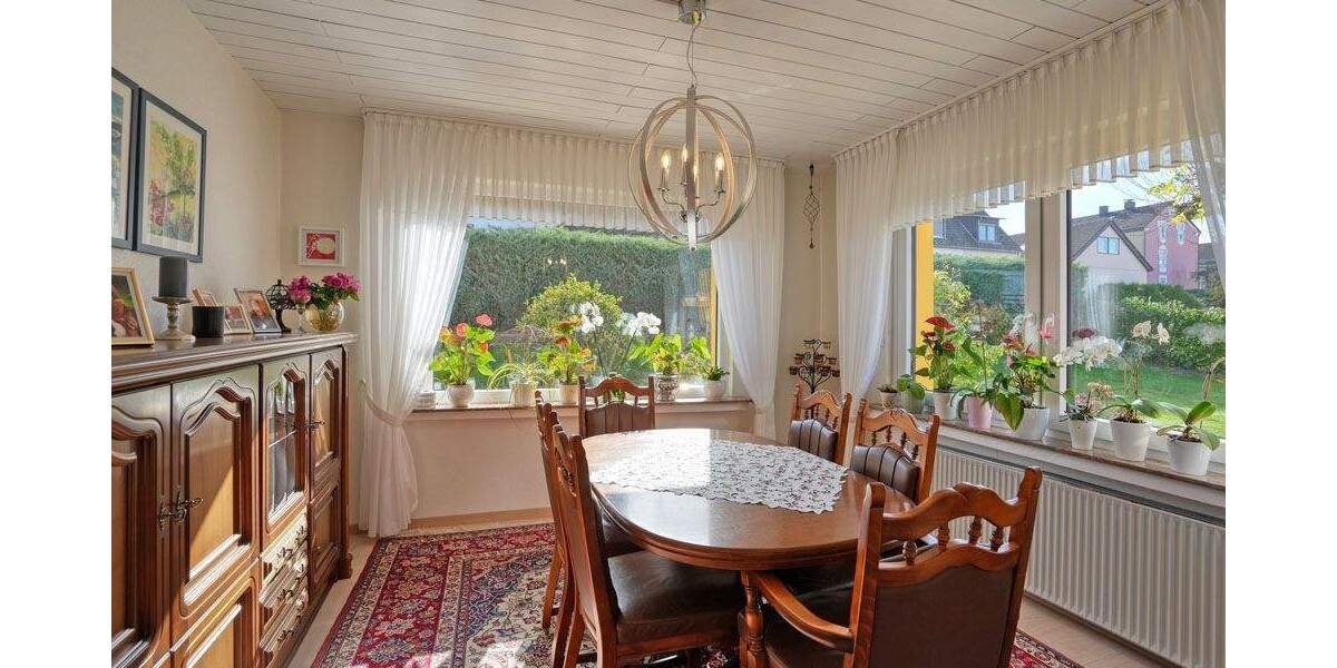 Einfamilienhaus mit Erweiterungspotential auf großem Grundstück in ruhiger Wohnlage 5 zimmer