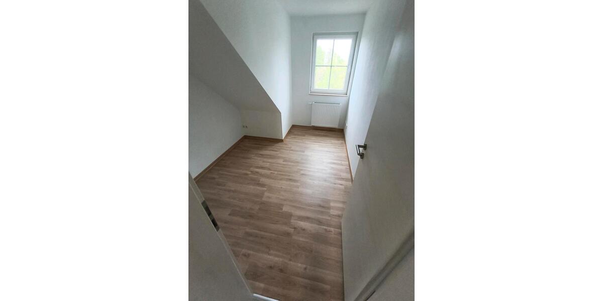 Dachgeschoßwohnung Leipzig Südost - 4 Zimmer, 100 m&sup2;, 350.000&euro; | Angebot:26574314