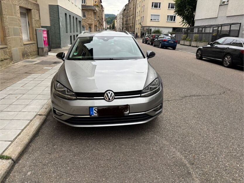 VW Golf 44.600 km 15.400 € Stuttgart 70176