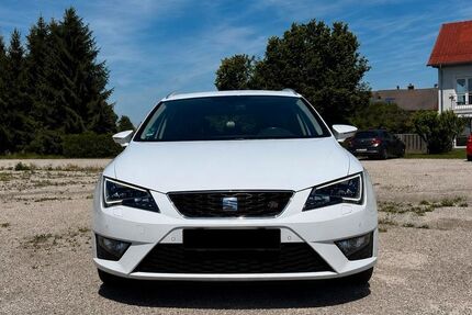 Seat Leon 93.837 km 12.500 &euro; Bruckmühl 83052
