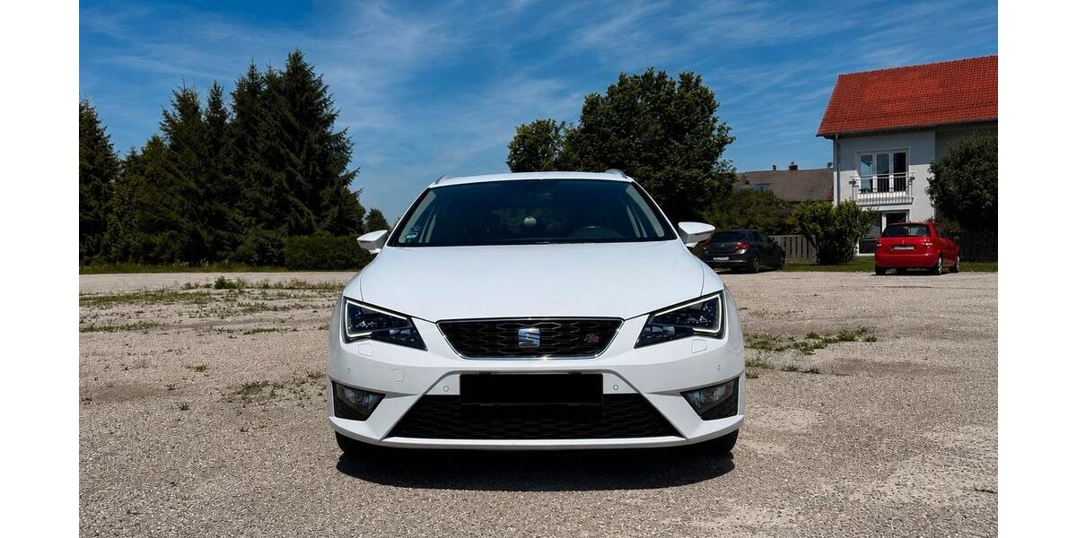 Seat Leon 93.837 km 12.500 &euro; Bruckmühl 83052