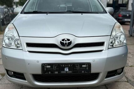 Toyota Corolla Verso 198.000 km 3.900 &euro; Berlin 12277
