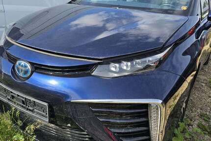 Toyota Mirai 180.000 km 6.900 € Bad Liebenzell 75378
