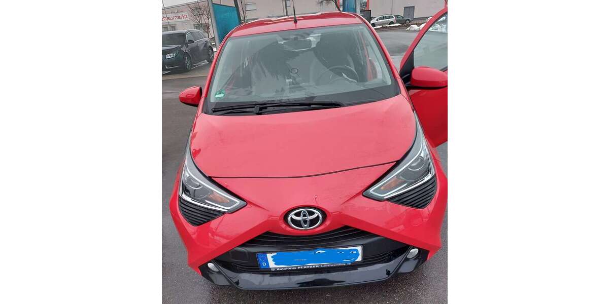 Toyota Aygo 72.000 km 8.750 &euro; Hunderdorf 94336