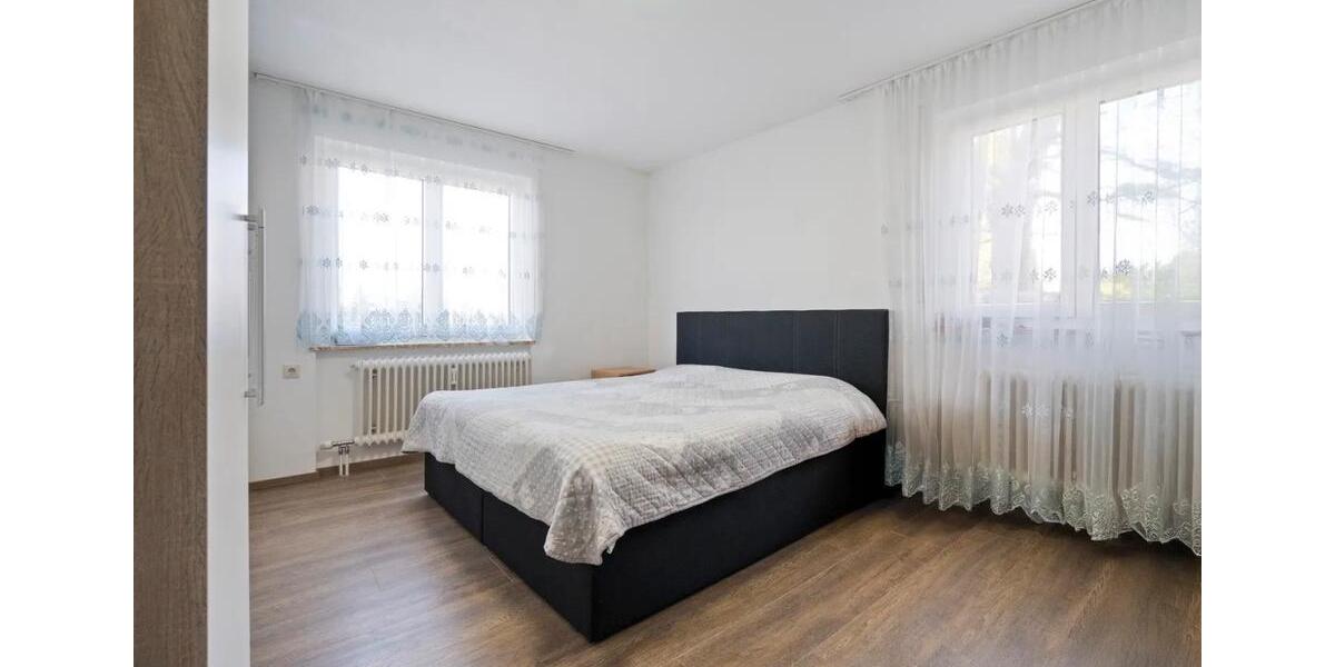 Mehrfamilienhaus, Wohnhaus Rottenburg am Neckar - 12 Zimmer, 308 m&sup2;, 749.000&euro; | Angebot:27145475