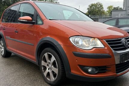 VW Touran 190.631 km 3.500 € Augsburg 86165