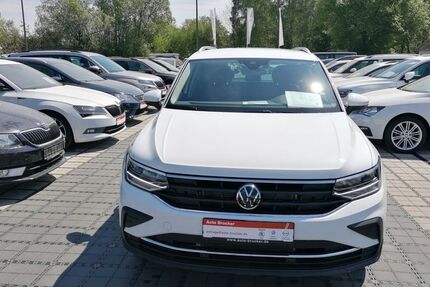 VW Tiguan 43.000 km 29.920 &euro; Marktredwitz 95615