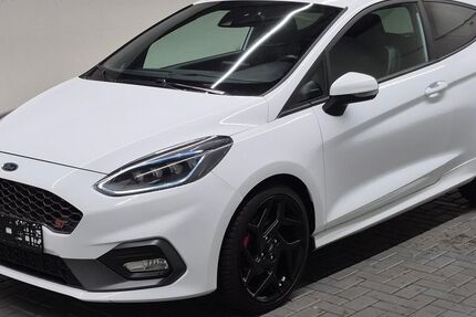 Ford Fiesta 42.900 km 16.480 &euro; Langenweddingen 39171