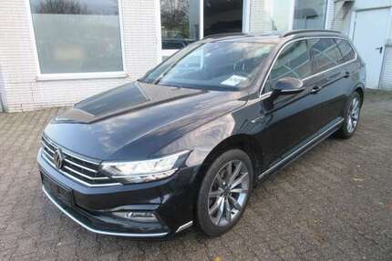 VW Passat Variant R-Line 2.0 TDI DSG NAVI PANO LED KA