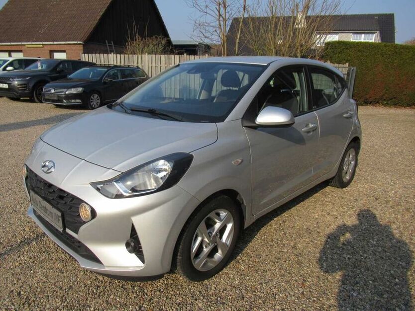 i10