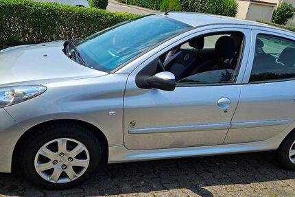Peugeot 206 69.220 km 3.999 &euro; Frickenhausen 72636