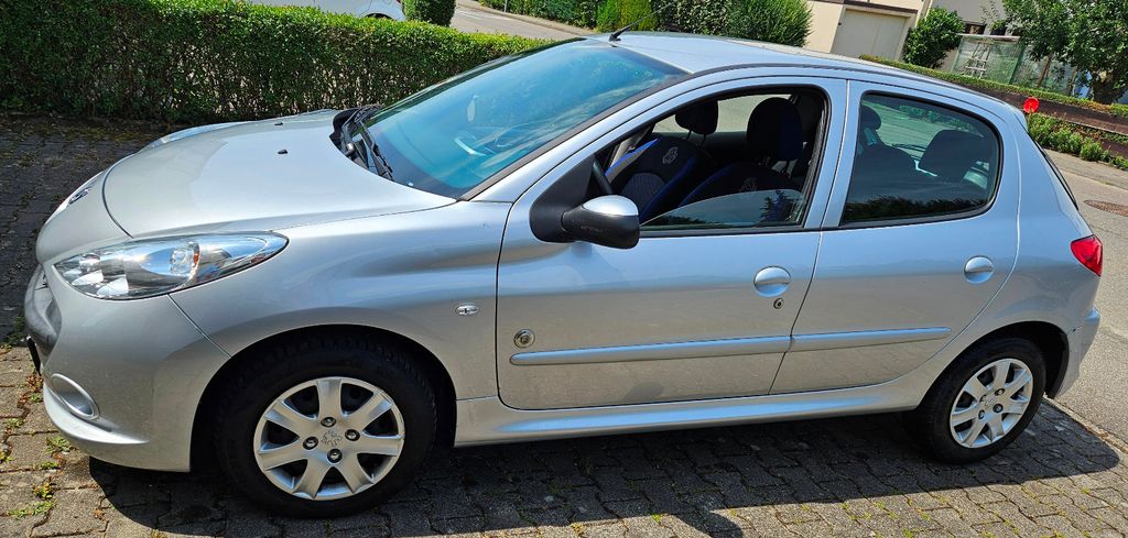 Peugeot 206 69.220 km 3.999 &euro; Frickenhausen 72636