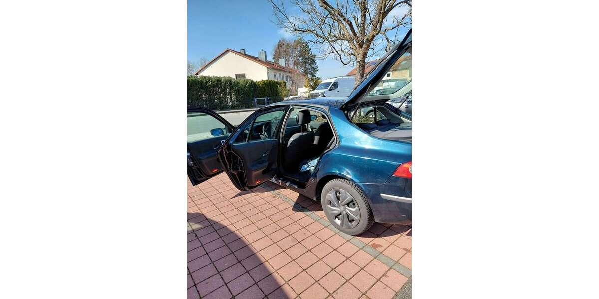 Renault Laguna 213.000 km 1.000 &euro; Erlangen 91052