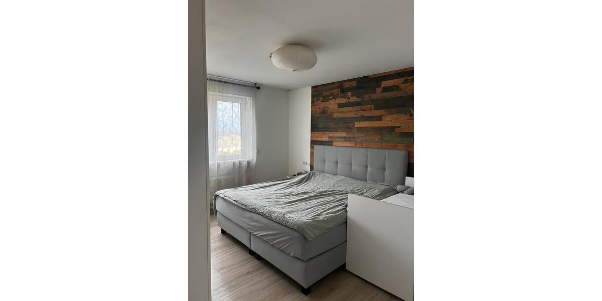 Etagenwohnung Dettingen unter Teck - 4.5 Zimmer, 90 m&sup2;, 369.000&euro; | Angebot:27261850