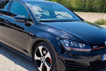 VW Golf 115.000 km 14.600 &euro; Schenefeld 22869