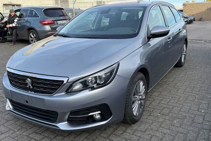 Peugeot 308 112.000 km 6.800 &euro; Euskirchen 53879