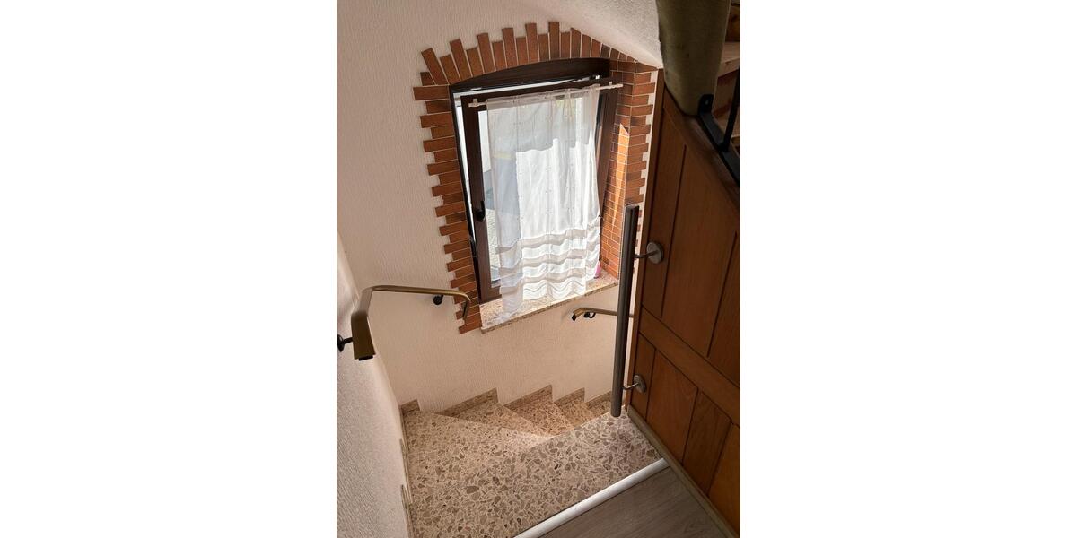 Etagenwohnung Polch - 4 Zimmer, 190 m&sup2;, 1.400&euro; | Angebot:26113399