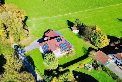 Haus zum Kaufen in Pocking 649.000 € 290 m² 6 zimmer