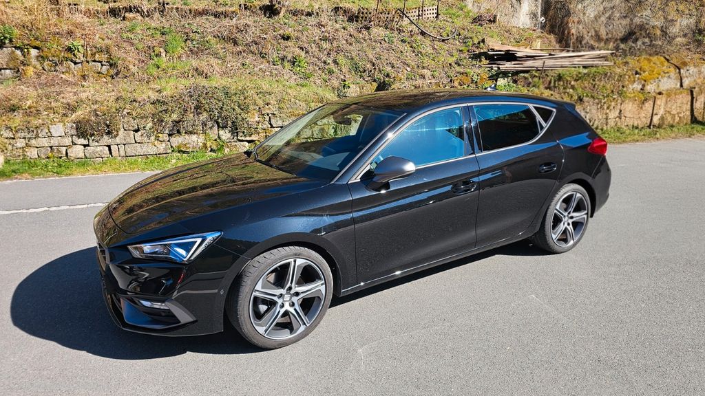 Seat Leon 31.900 km 26.300 &euro; Bad Schandau 01814