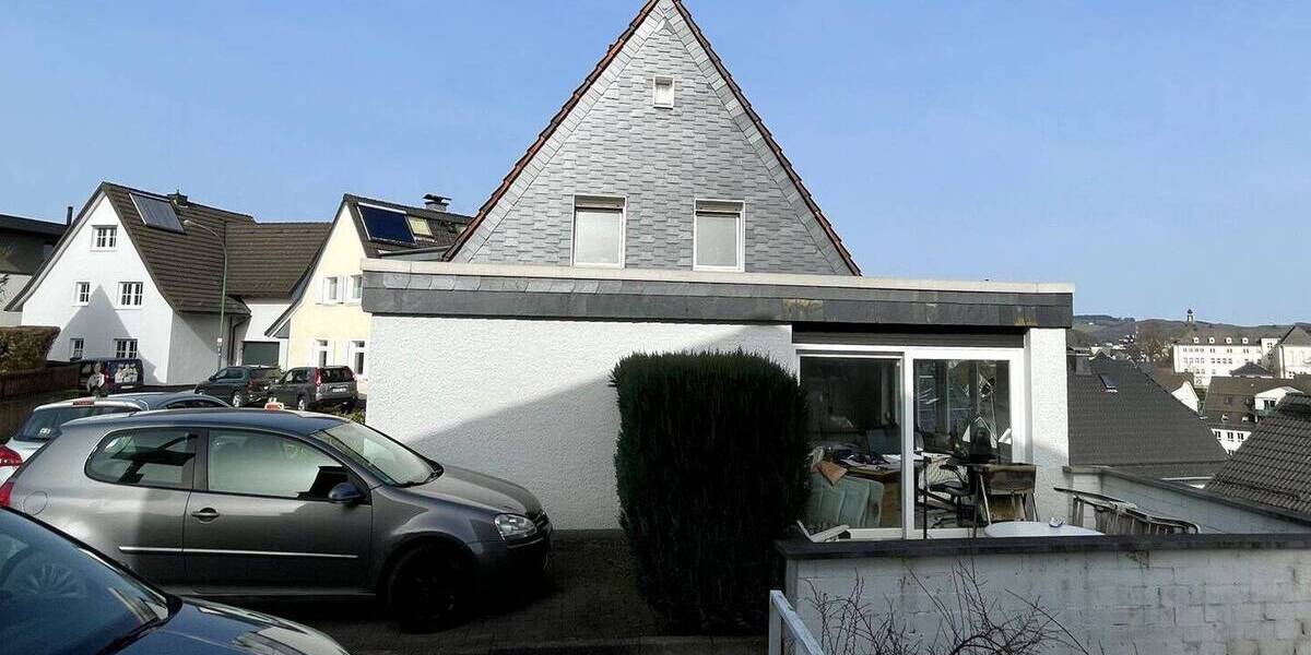 Einfamilienhaus Olpe - 7 Zimmer, 134 m&sup2;, 340.000&euro; | Angebot:26289935