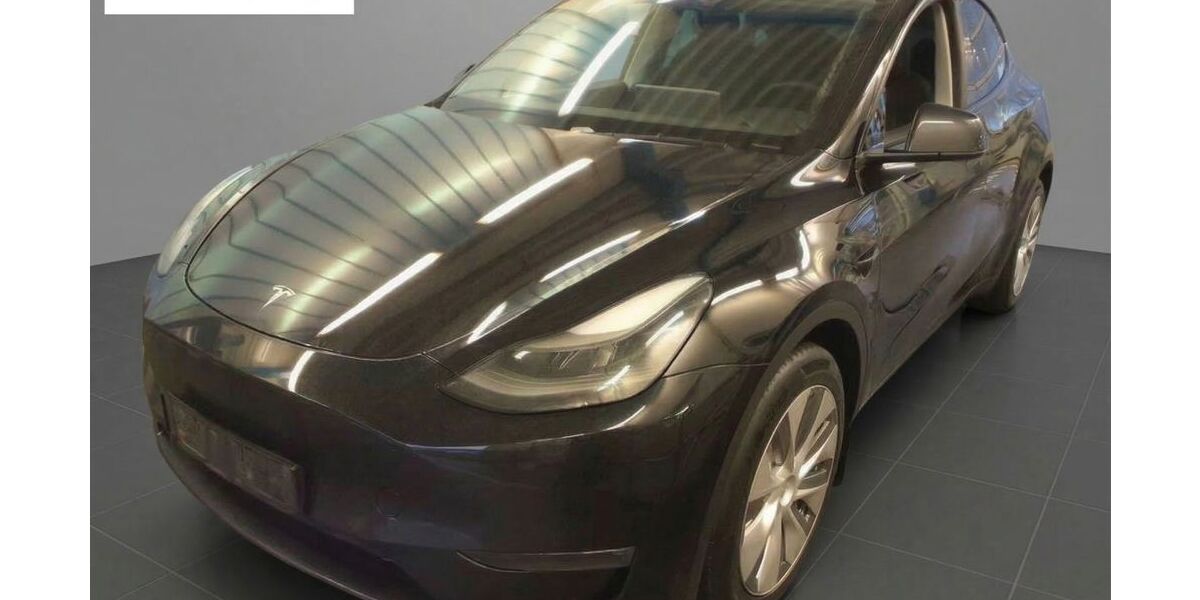 Tesla Model Y 144.714 km 26.950 &euro; Steinbach-Hallenberg OT Herges-Hallenberg 98587