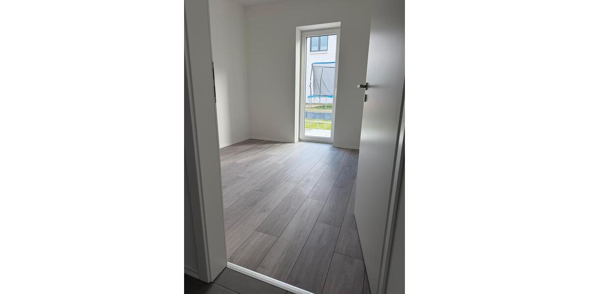 Reihenhaus Wees - 3 Zimmer, 95 m&sup2;, 1.300&euro; | Angebot:26409749