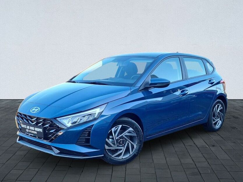 i20