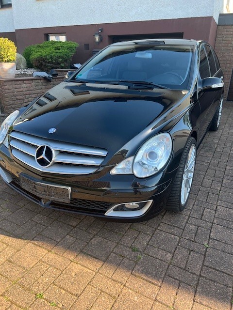 R 500