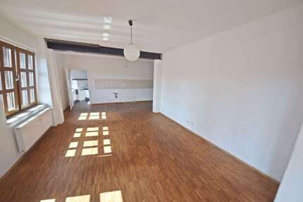 Wohnung zum Mieten in Lauenau 840 € 140 m² 5 zimmer