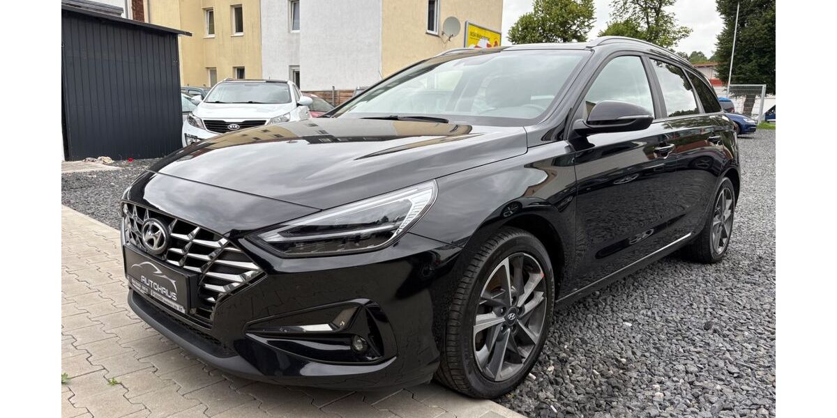 Hyundai i30 99.000 km 12.999 &euro; Eisenach 99817