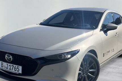 Mazda 3 1.111 km 36.540 &euro; Berlin 12247
