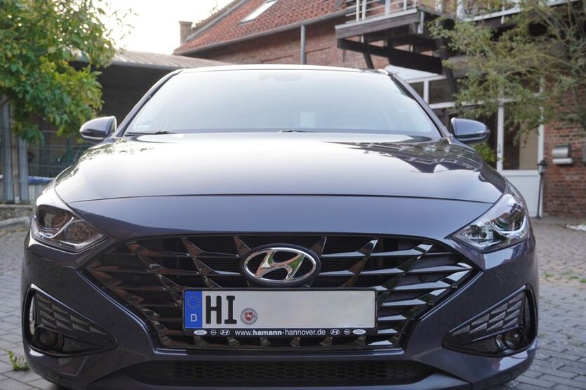 Hyundai i30 42.361 km 16.990 € Harsum 31177