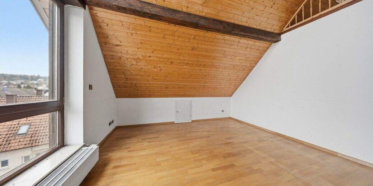 Einfamilienhaus Karlsbad Langensteinbach - 9 Zimmer, 203 m&sup2;, 449.000&euro; | Angebot:25916673