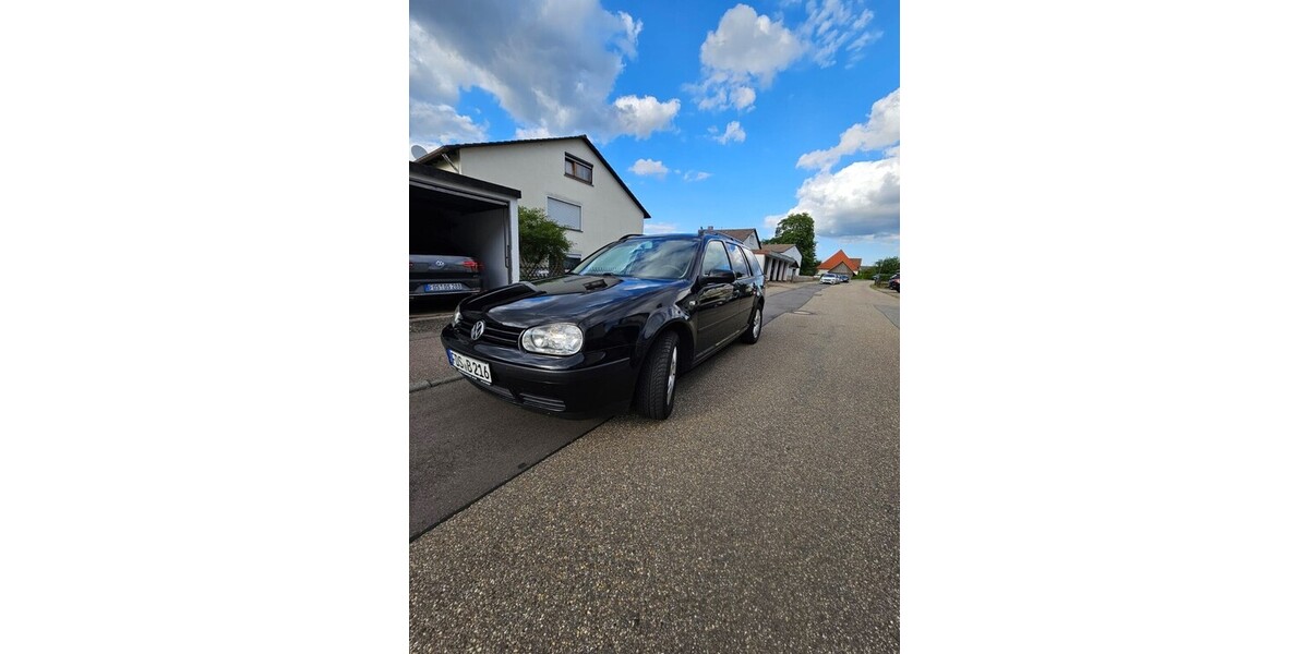 VW Golf 329.068 km 1.700 &euro; Freudenstadt 72250