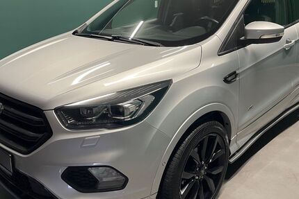 Ford Kuga 151.530 km 14.450 &euro; Sonneberg 96515