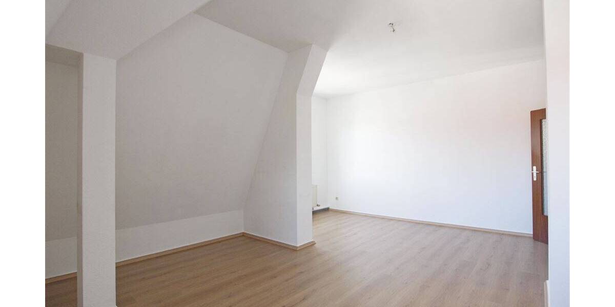 Etagenwohnung Frankenberg - 2 Zimmer, 81 m&sup2;, 399&euro; | Angebot:25821056