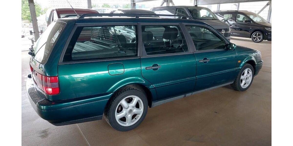 VW Passat Variant 49.378 km 5.900 &euro; Bad lauchstädt 06246