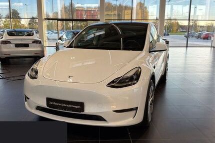 Tesla Model Y 16.690 km 45.100 € Obertraubling 93083