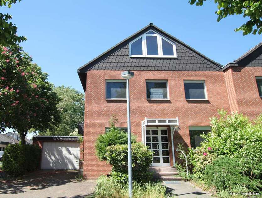 Haus zum Kaufen in Lehrte 465.000 € 250 m²
