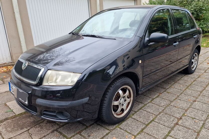 Skoda Fabia 88.000 km 1.400 € Bremen 28213