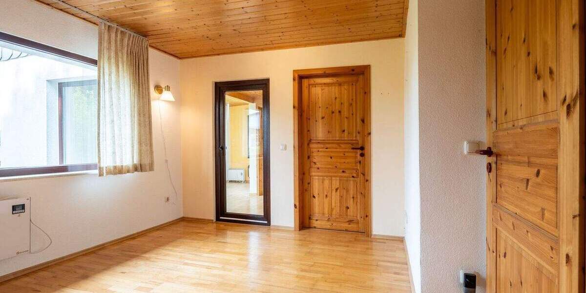Mehrfamilienhaus, Wohnhaus Daun - 4 Zimmer, 56 m&sup2;, 109.000&euro; | Angebot:25726549