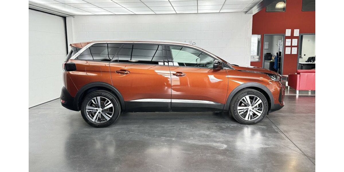 Peugeot 5008 Puretech 130 Allure CarPlay Cam 17.210 km 21.470 &euro; Lich 35423