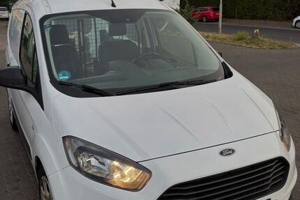 Ford Transit Courier 96.000 km 9.700 &euro; Karben 61184