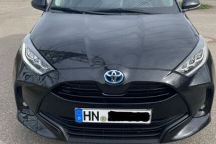 Toyota Yaris 64.500 km 17.499 &euro; Neckarwestheim 74382