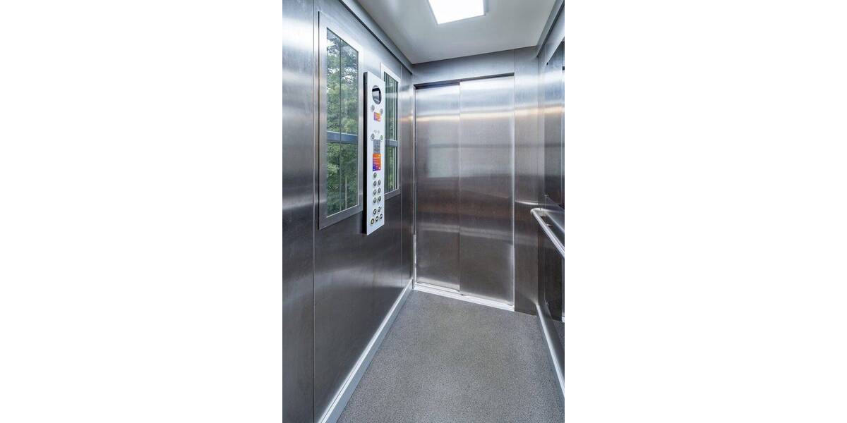 Wohnen mit LIFT - helle, moderne TOP 2-Zimmer-Wohnung ab 01.05.26 mit EBK, Balkon & Loggia 2 zimmer