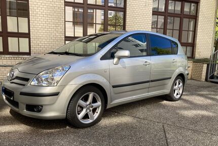 Toyota Corolla Verso 104.881 km 5.990 &euro; Berlin 12437