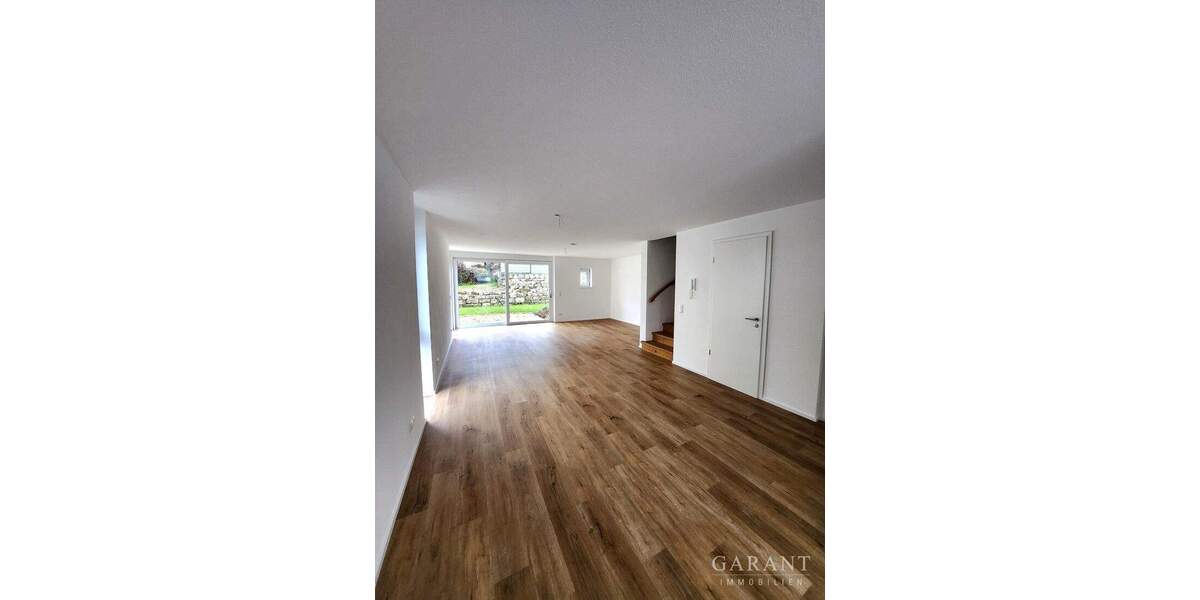 Reihenendhaus Vilshofen a. d. Donau Vilshofen - 5 Zimmer, 120 m&sup2;, 1.200&euro; | Angebot:24875291